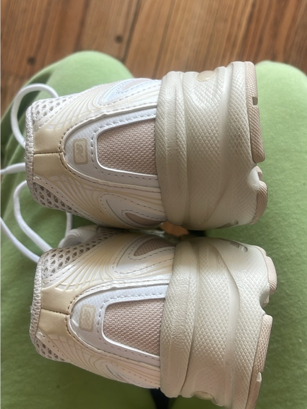 New Balance Women’s Cream/White Mesh Sneakers - Picture 4 of 5